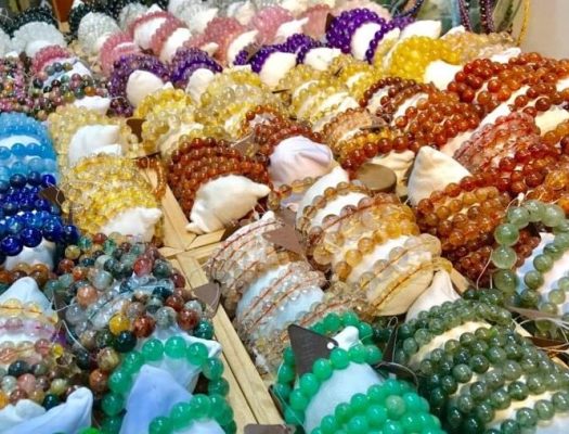 Lợi ích khi đeo đá phong thủy