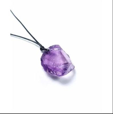 Ý Nghĩa Vòng cổ Phong Thủy Amethyst Đậm Màu